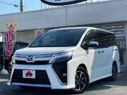 2018 TOYOTA VOXY