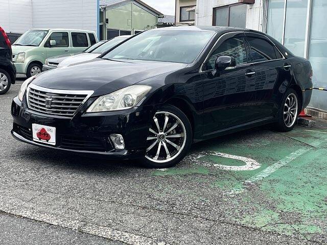 TOYOTA CROWN ROYAL SALOON