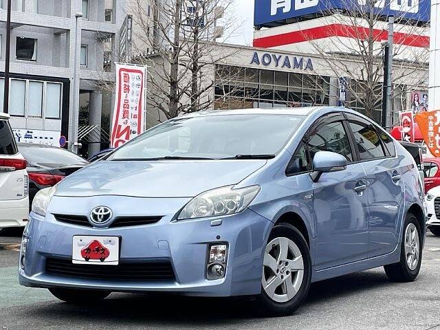 TOYOTA PRIUS