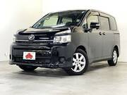 2011 TOYOTA VOXY