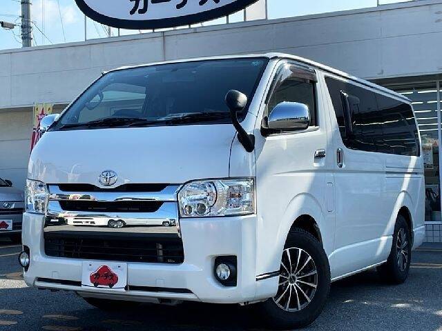 TOYOTA REGIUS ACE VAN