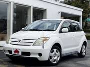 2003 TOYOTA IST