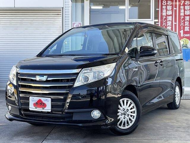 TOYOTA NOAH