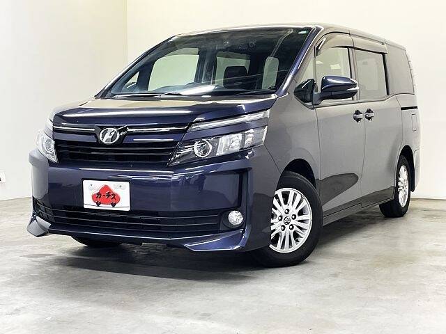 TOYOTA VOXY V