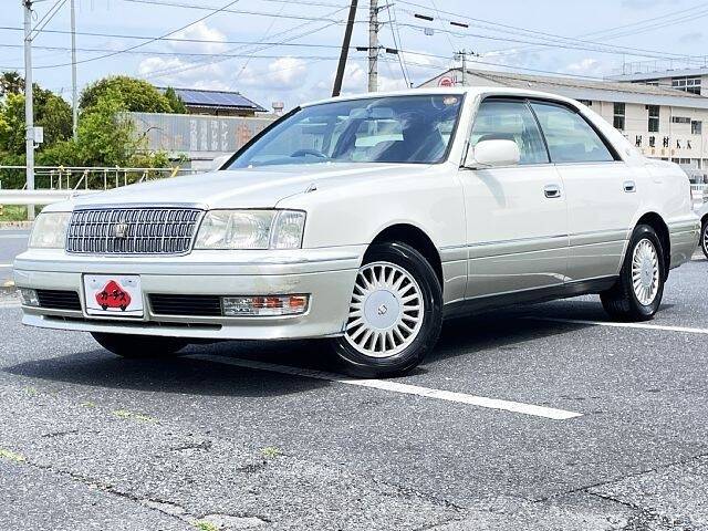 TOYOTA CROWN ROYAL SALOON