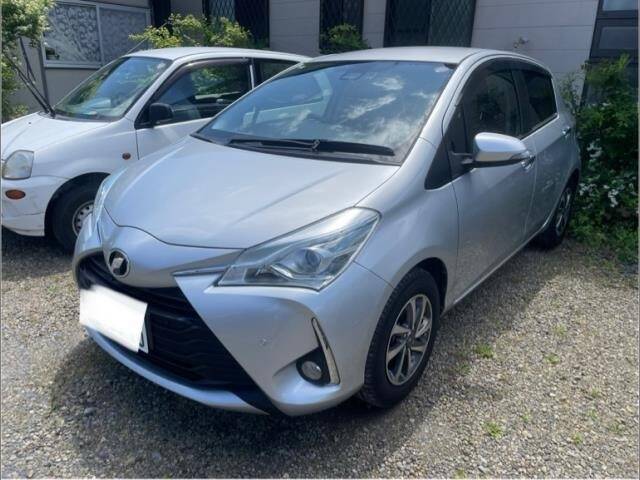 TOYOTA VITZ (YARIS)