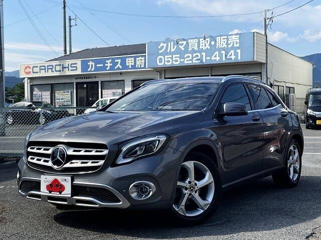 MERCEDES BENZ GLA180