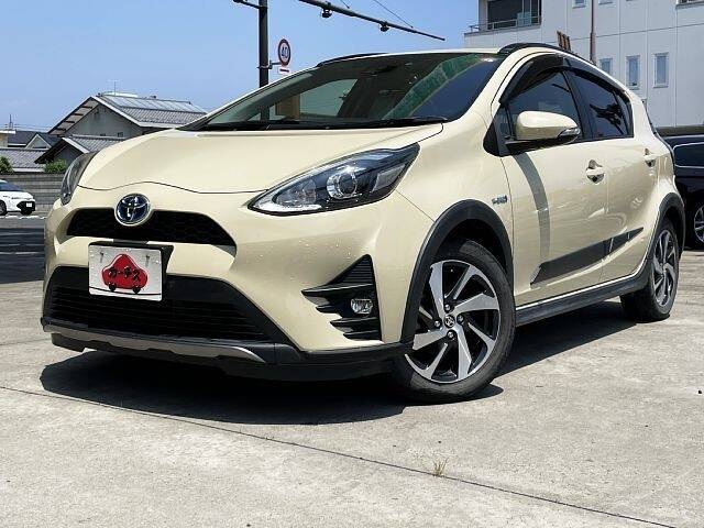 TOYOTA AQUA CROSSOVER