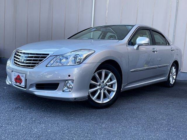 TOYOTA CROWN ROYAL SALOON