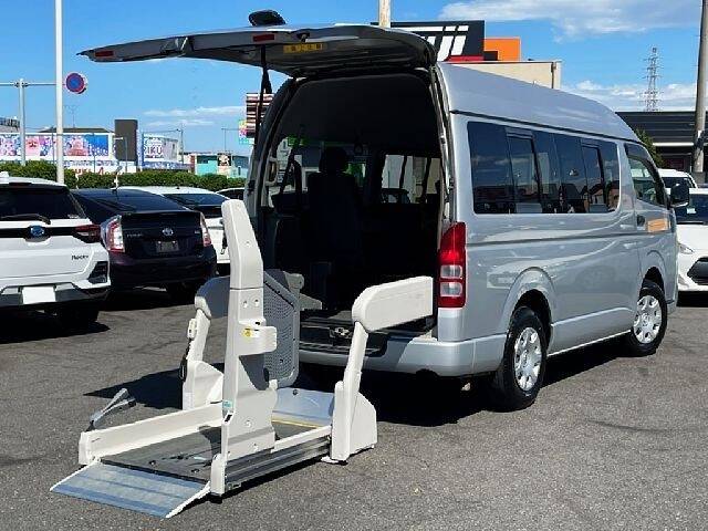 TOYOTA REGIUS ACE VAN DX