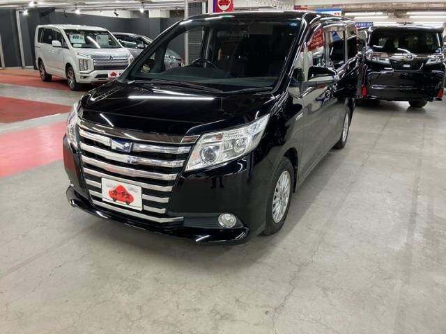 TOYOTA NOAH