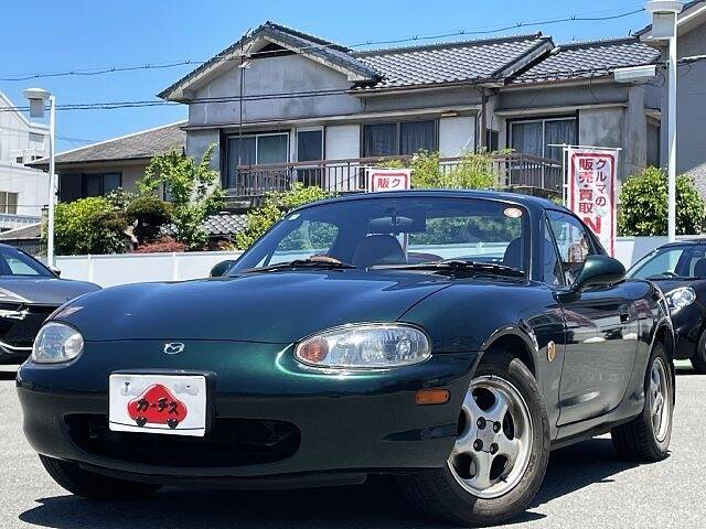 MAZDA ROADSTER VS