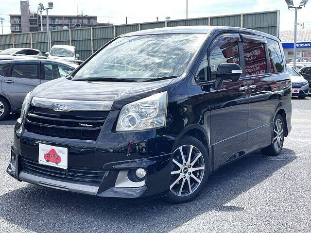TOYOTA NOAH SI