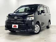 2013 TOYOTA VOXY X