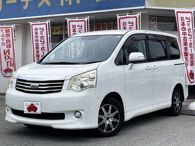TOYOTA NOAH YY