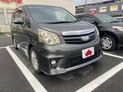 2010 TOYOTA NOAH SI