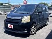 2008 TOYOTA NOAH SI