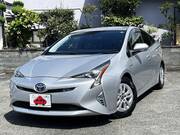 2017 TOYOTA PRIUS