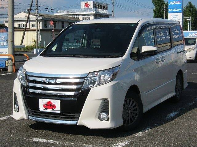 TOYOTA NOAH SI