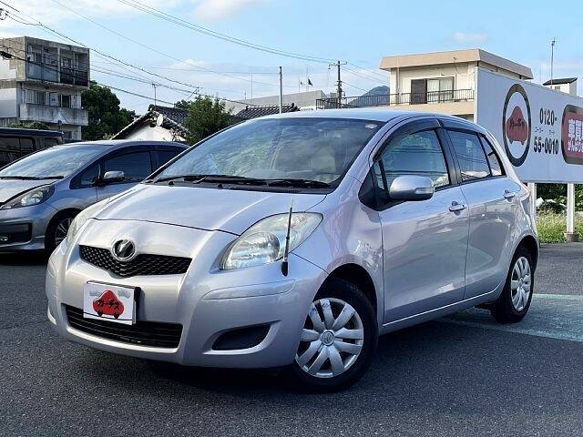 TOYOTA VITZ (YARIS)