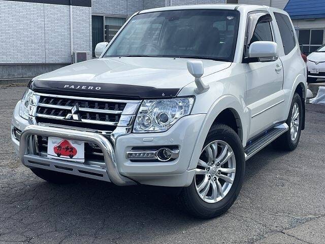 MITSUBISHI PAJERO (MONTERO)