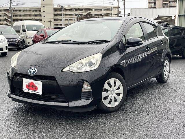 TOYOTA AQUA S