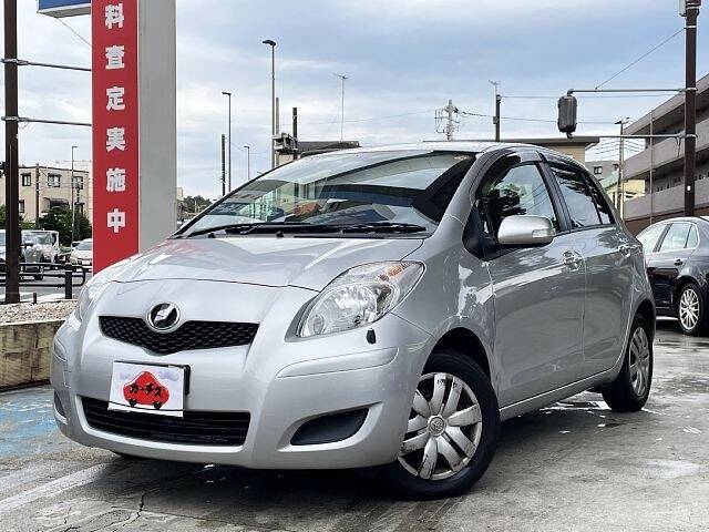 TOYOTA VITZ (YARIS) F
