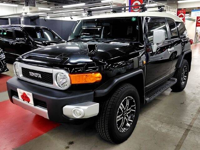 TOYOTA FJ CRUISER