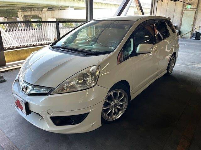 HONDA FIT SHUTTLE HYBIRD