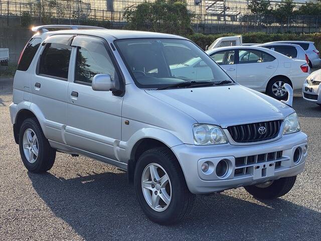 TOYOTA CAMI Q