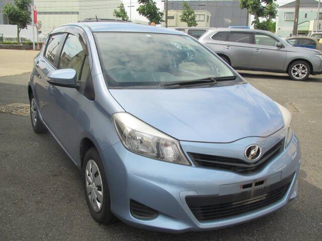 TOYOTA VITZ (YARIS) F