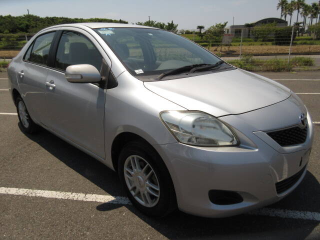 TOYOTA BELTA X