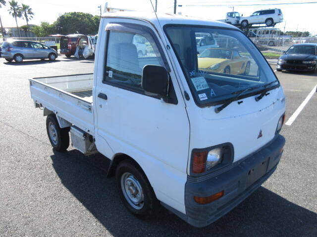 MITSUBISHI MINICAB TRUCK
