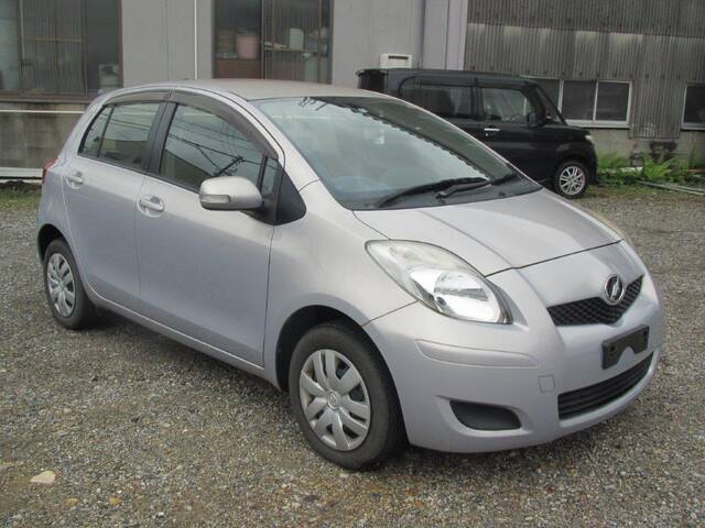TOYOTA VITZ (YARIS) B S EDITION