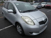 2007 TOYOTA VITZ F