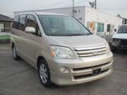 2005 TOYOTA NOAH X