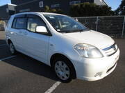 2011 TOYOTA RAUM