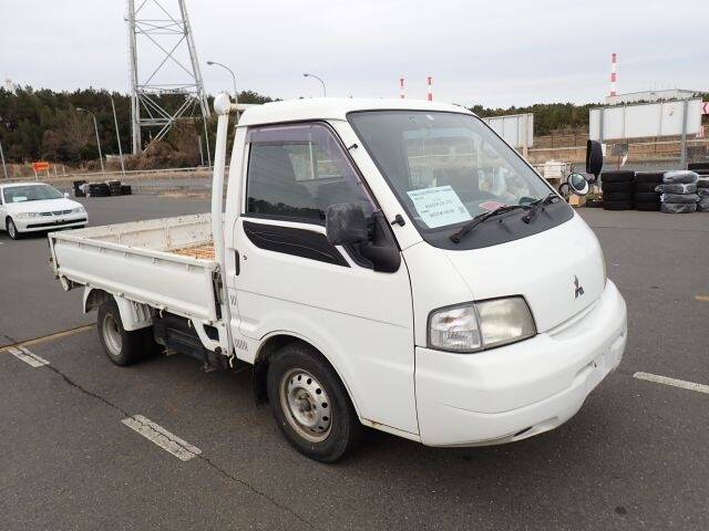 MITSUBISHI DELICA TRUCK