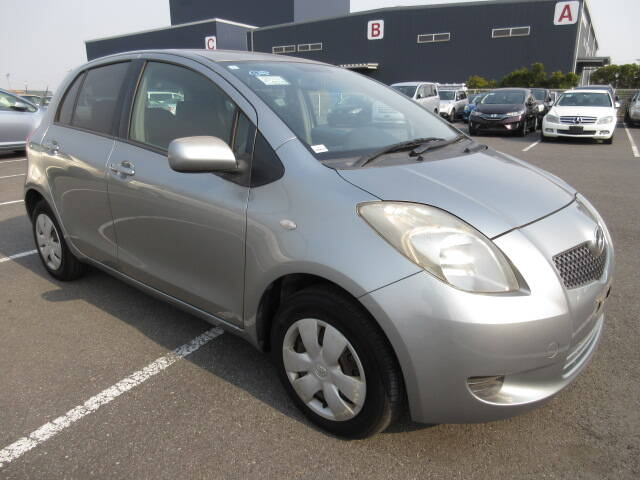 TOYOTA VITZ (YARIS) F Advanced Edition