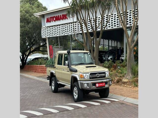 TOYOTA LAND CRUISER