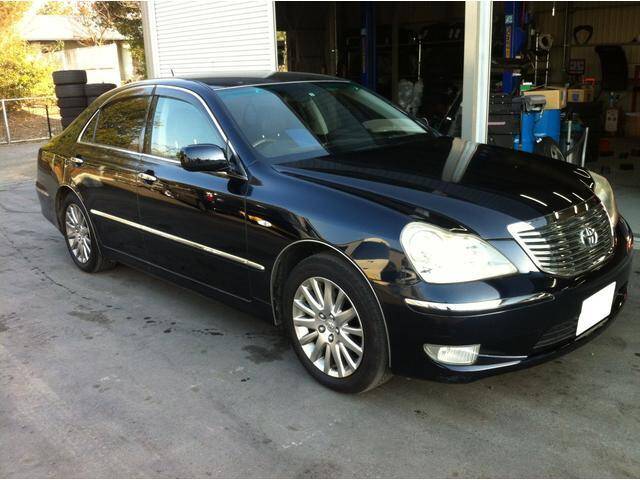Toyota crown majesta 2005