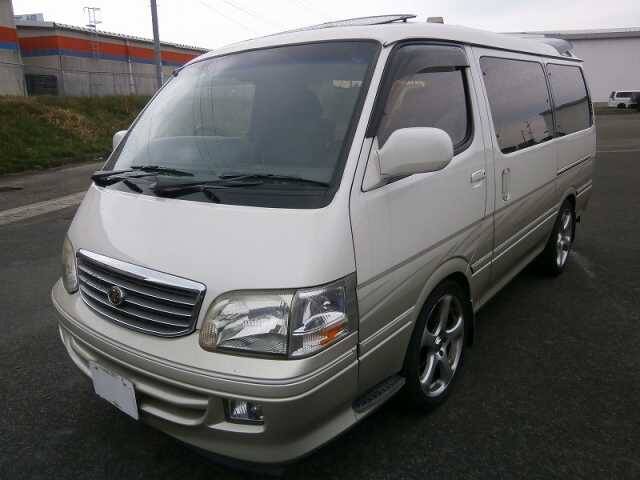 Тойота хайс 2001