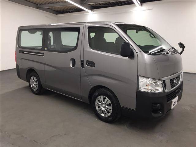 Nissan nv350