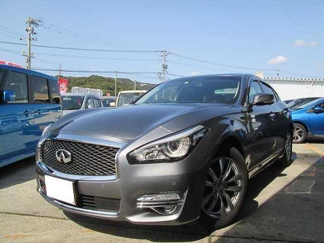 Nissan fuga 2017