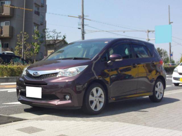 Subaru trezia 2013