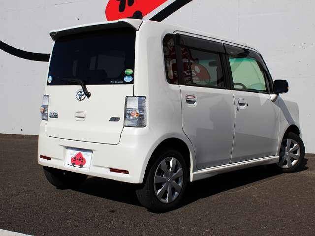 Toyota pixis space 2015