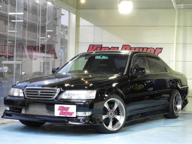 Toyota cresta black