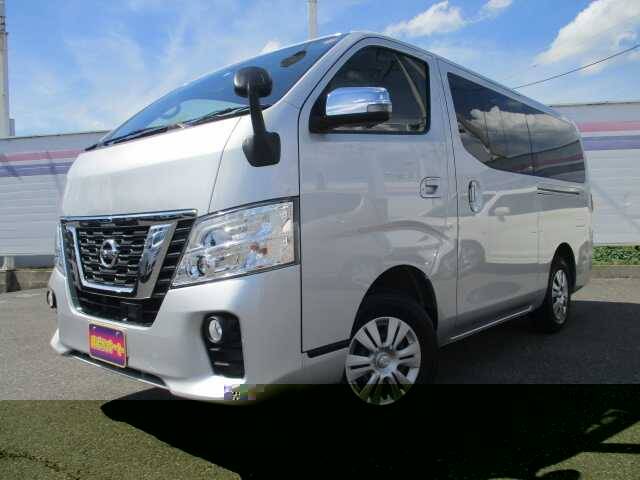 Nissan nv3500 caravan