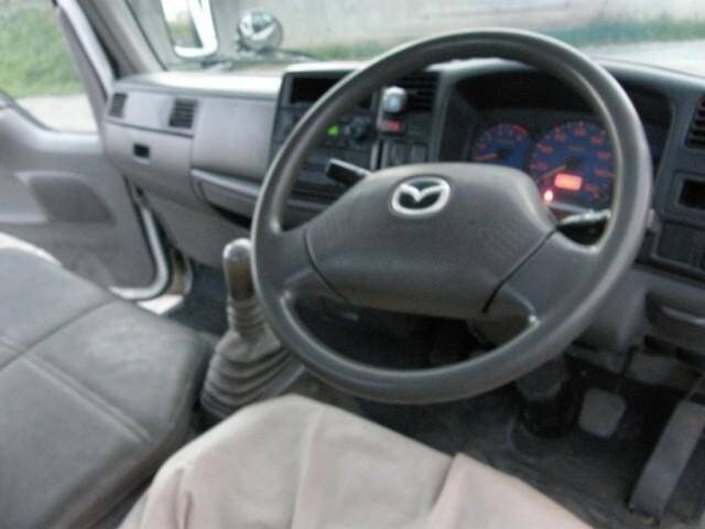Mazda titan dash