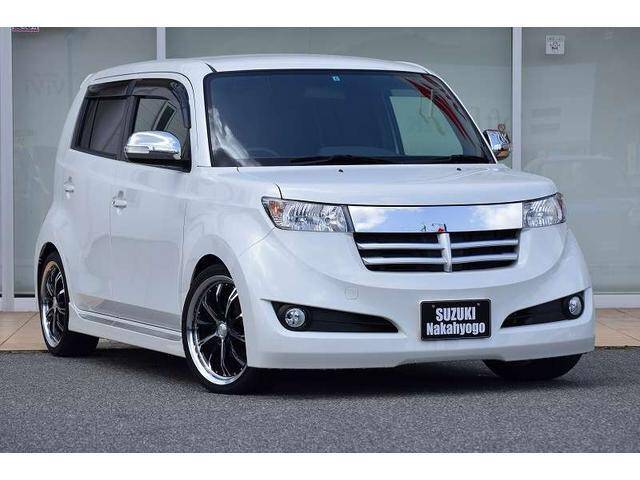 Toyota bb 2016. Toyota bb 2016. Toyota субкомпактвэн. тойота бб 2016 года. Bb 2016.